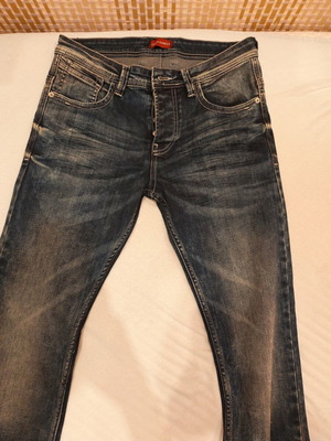Dsquared2 men's jeans size M like new, blue