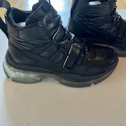 Miss Sixty platform leather shoes size 38, black