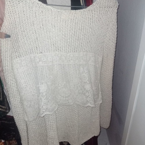 White pullover with lace detail