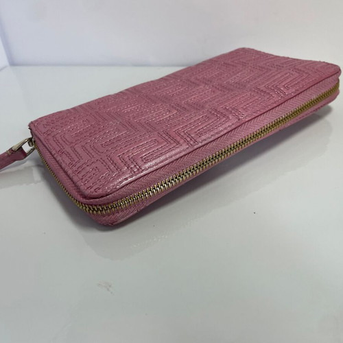 Versace leather wallet like new, pink