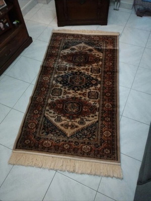 Biokarpet vintage wool and silk rug like new