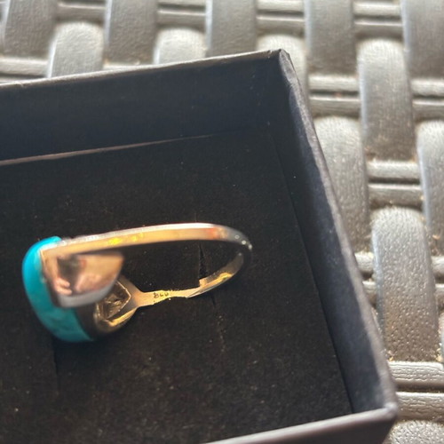 Silver 925 ring with genuine turquoise stone like new