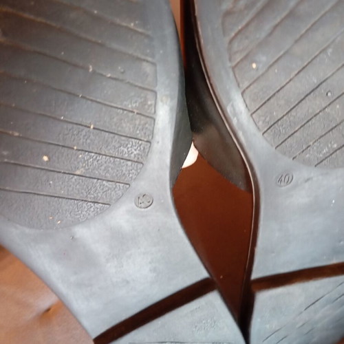 Leather slippers used, Spanish, black, size 39.5-40