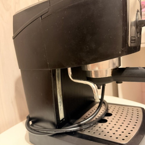 Delonghi Coffee Maker Espresso Machine like new
