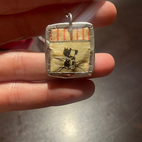 Silver handmade earrings like new, hanging with different frame