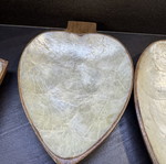 Nut bowls set new