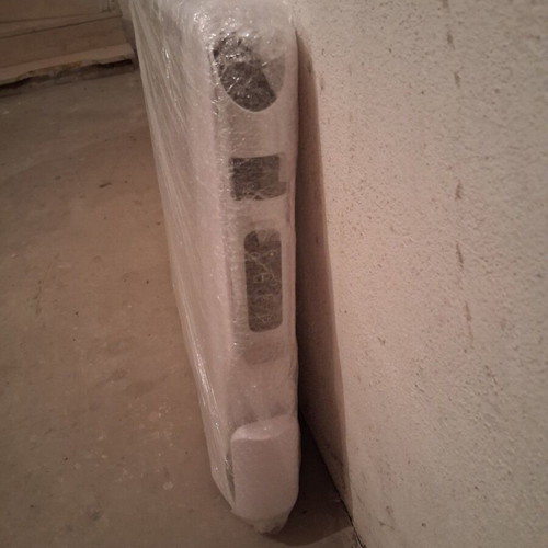 Morris 2000W floor space heater like new with remote and wheels