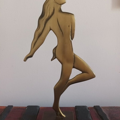 Bronze sculpture statue of dancer used