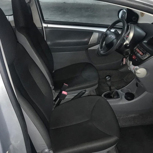 Toyota Aygo 1.0L used, silver, manual, 2008 model