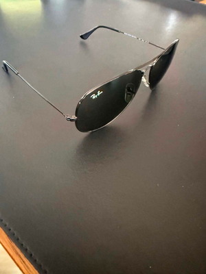 Ray-Ban Aviator Large Metal II RB3026 sunglasses, black