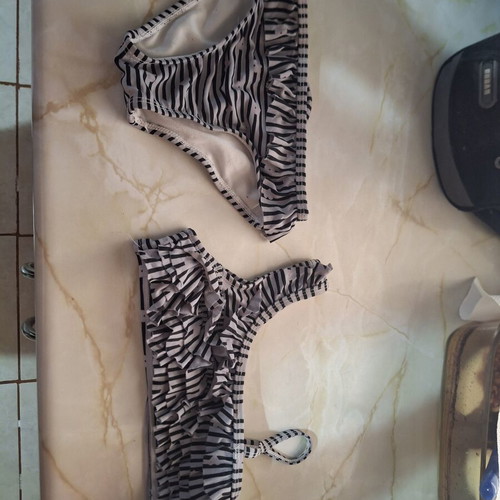 Girls' swimsuit size 2 like new, black and grey