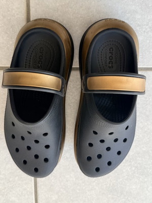 Crocs Mega Crush γυναικεία σαμπό μαύρα μεταχειρισμένα, νούμερο 38