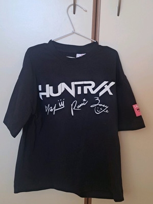 Zara x Netflix K-Pop Huntrix black t-shirt like new, size 9-10 years
