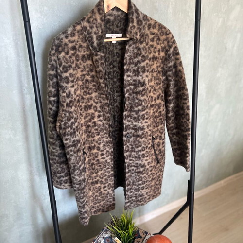 Esprit leopard print vest like new, size 42