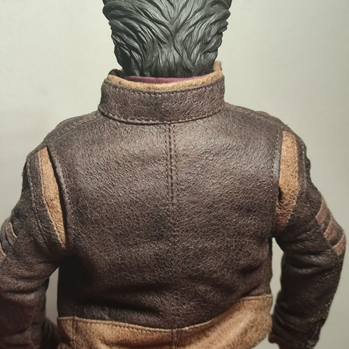 Hot Toys MMS103 X-Men Origins Wolverine Figure like new, 1/6 scale