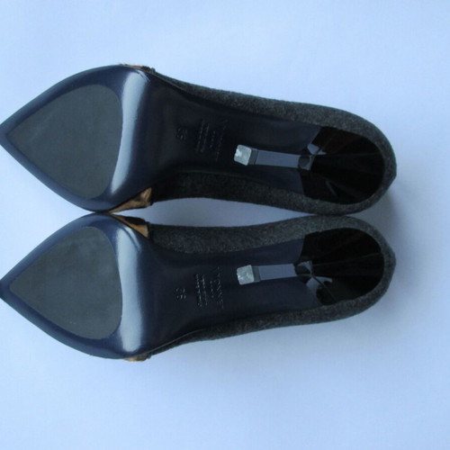 Vionett heels new size 36 with leopard pony fur nose tips and sculpted heels