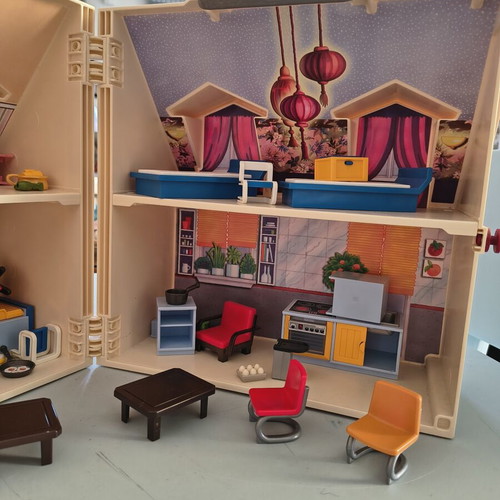 Playmobil modern house toy