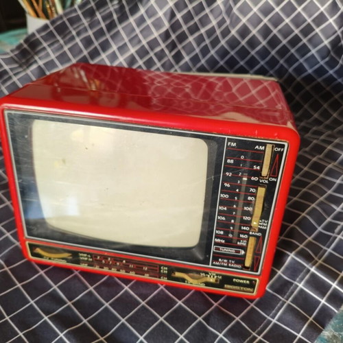 Bigston 5TV-520 portable vintage television like new