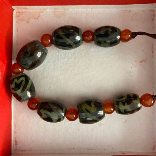 Tibetan Agate Prayer Bead Bracelet new, brown and red