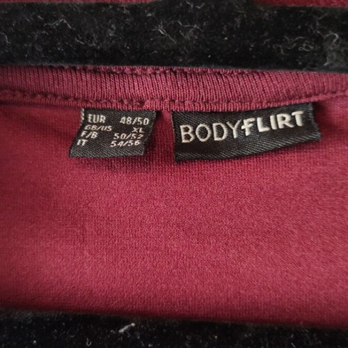Women's cardigan new with sequin embroidery burgundy red