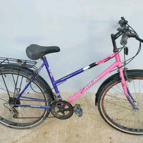 Ideal Leopard city bike with fenders, 26 inch wheels