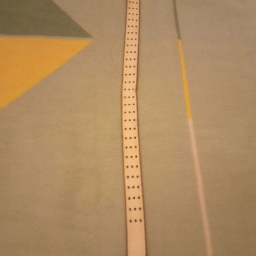 Blend white leather belt used, size 100
