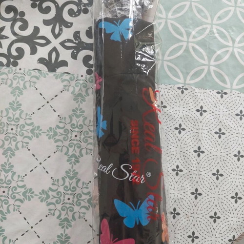 Umbrella new with butterflies that change color in rain