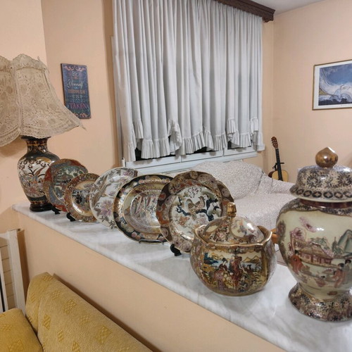 Royal Satsuma decorative collection used, hand painted, excellent condition
