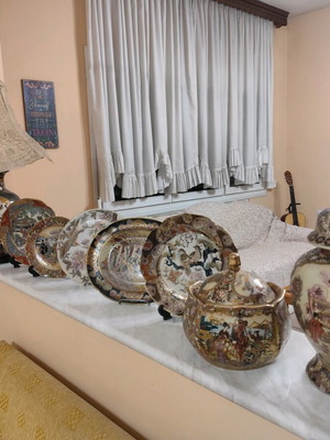 Royal Satsuma decorative collection used, hand painted, excellent condition