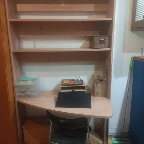 Neoset desk