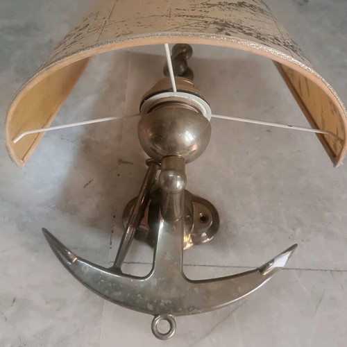 Bronze wall light with nautical theme like new