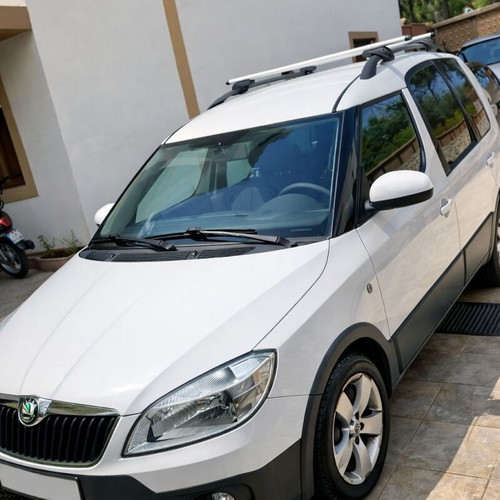 Skoda Roomster 1.2 TDI diesel car, manual transmission, 2012