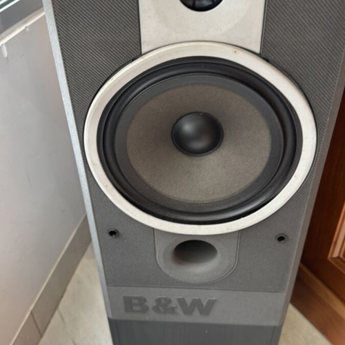 B&W DM 570 speaker used floor-standing