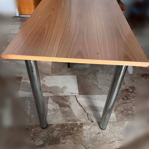 Office desk like new, wood with melamine black side, removable metal legs