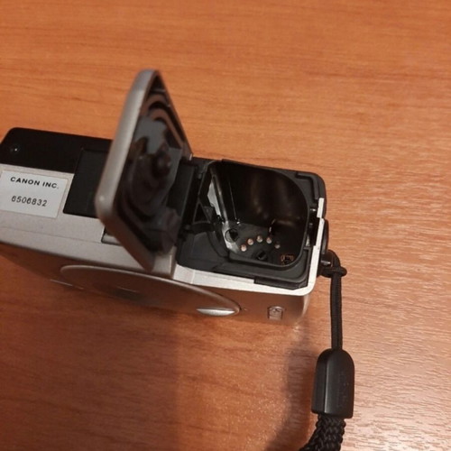 Canon IXUS M-1 camera used