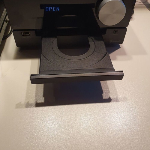 LG CM 2460 100 Watt Mini Hi Fi used with speakers