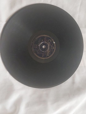 Columbia 78 RPM Record Lena Vella used, Laiko