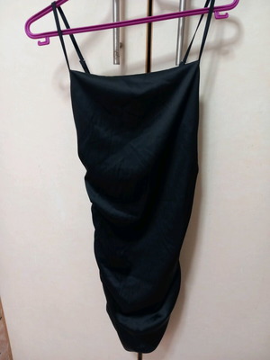 Satin dress black like new, short with straps and gathers Shein