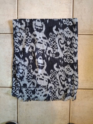 Touch scarf like new, multicolored 70×170