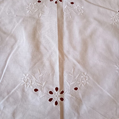Set of 3 white embroidered cutwork linens like new