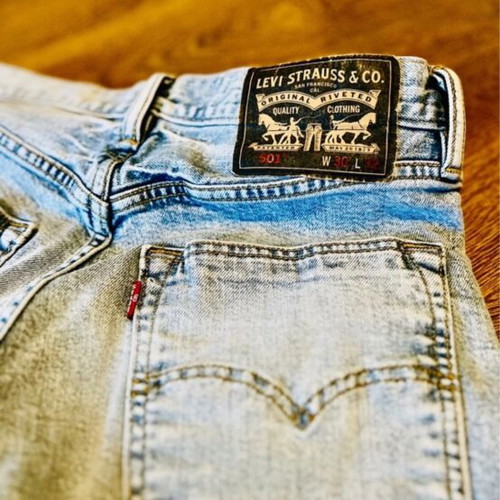Levi’s 501 W30 L32 black label like new