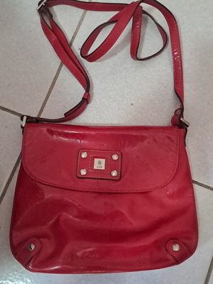 Kem crossbody bag like new, red leather women's