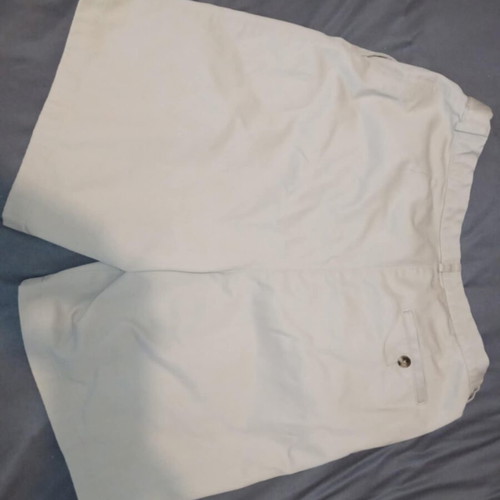 L.L.Bean ladies shorts off-white size XL like new