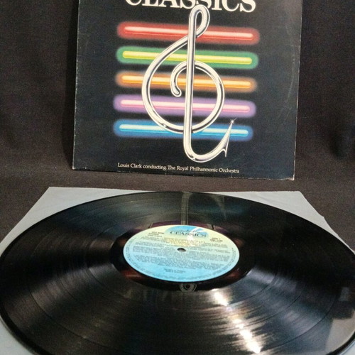 Hooked on Classics vinyl used in good condition