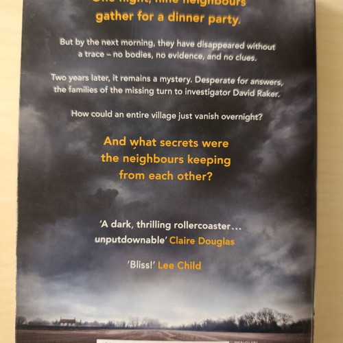 No One Home by Tim Weaver Penguin Books like new, English