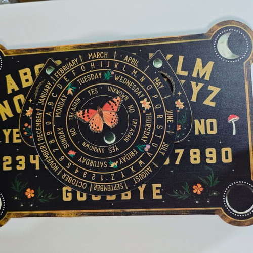 Vintage Ouija board like new with butterfly and moon phases