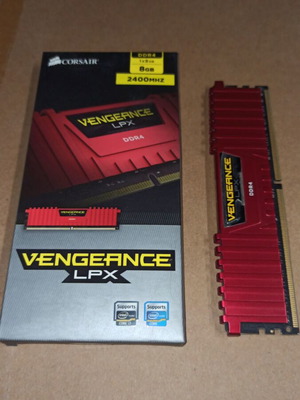 Corsair Vengeance LPX 8GB DDR4 RAM 2400MHz CL16