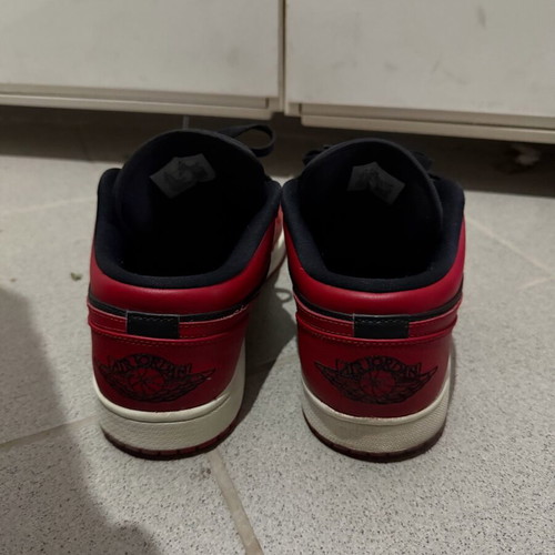 Jordan 1 Low Reverse Bred sneakers used, size 45, red