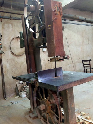 Πριονοκορδέλα 70αρα δύο κλωστές μεταχειρισμένη σε πολύ καλή κατάσταση