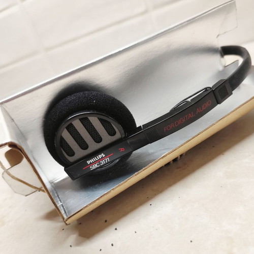 Philips SBC 3171 Vintage Electrodynamic Stereo Headphones new in box